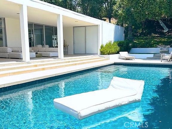 Pasadena, California, 91105, United States, 3 Bedrooms Bedrooms, ,3 BathroomsBathrooms,Residential,Active,2027742