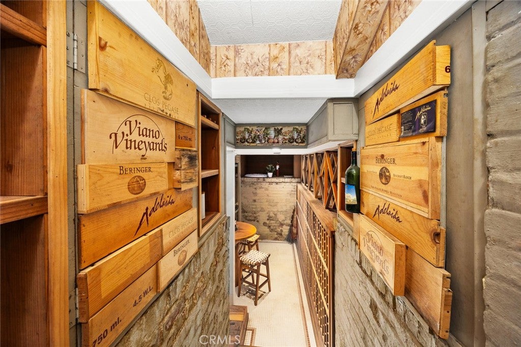 928 S El Molino Ave – image 25