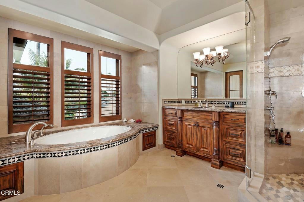 Ventura, California, 93001, United States, 3 Bedrooms Bedrooms, ,4 BathroomsBathrooms,Residential,Active,1756327