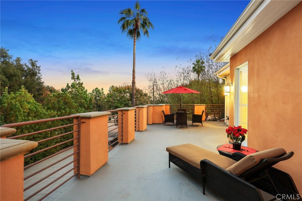 South Pasadena, California, 91030, United States, 4 Bedrooms Bedrooms, ,5 BathroomsBathrooms,Residential,Active,1968417