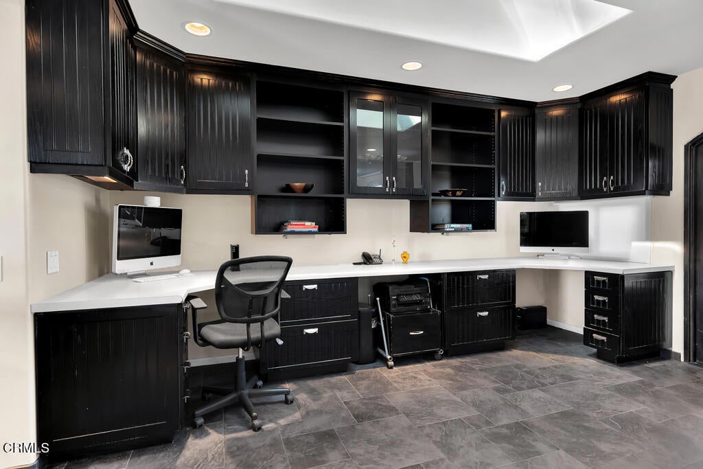 Camarillo, California, 93010, United States, 5 Bedrooms Bedrooms, ,5 BathroomsBathrooms,Residential,Active,1905055
