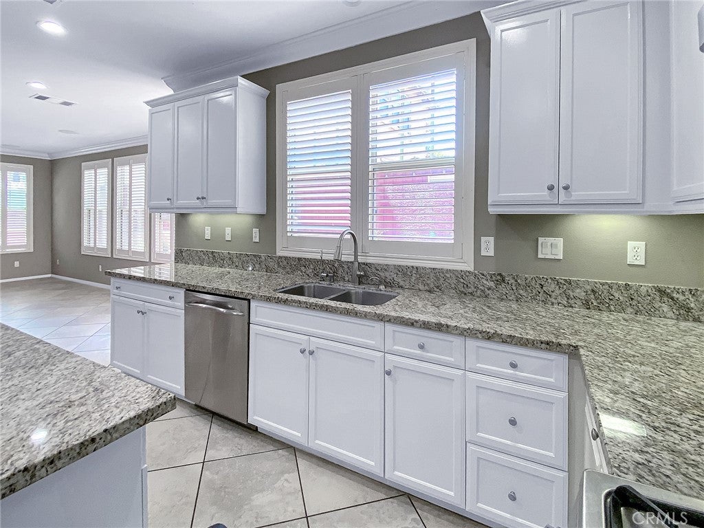 Long Beach, California, 90804, United States, 4 Bedrooms Bedrooms, ,4 BathroomsBathrooms,Residential,Active,1986886