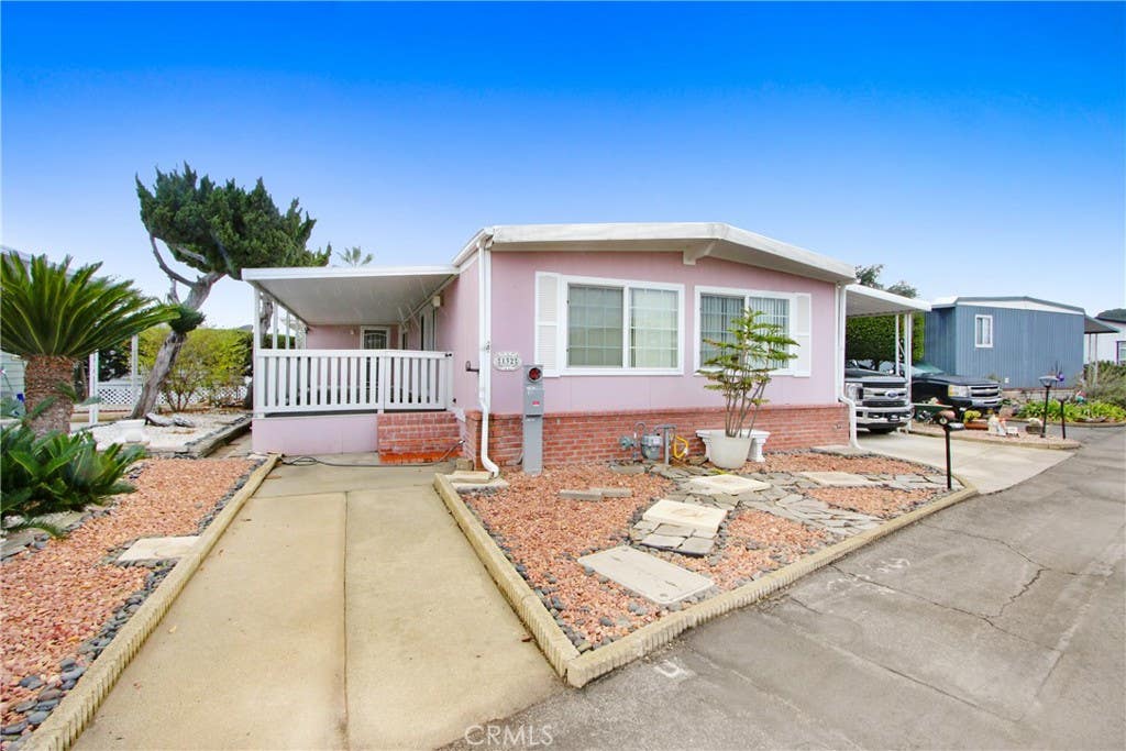 3530 DAMIEN AVE SPC 132  