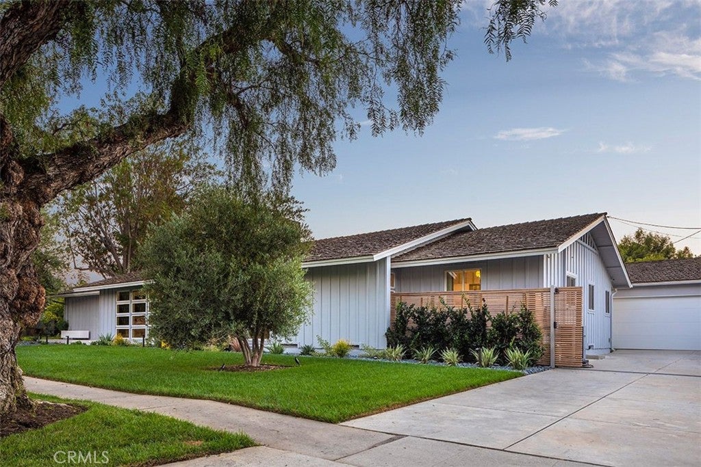 Long Beach, California, 90815, United States, 4 Bedrooms Bedrooms, ,4 BathroomsBathrooms,Residential,Active,1999914