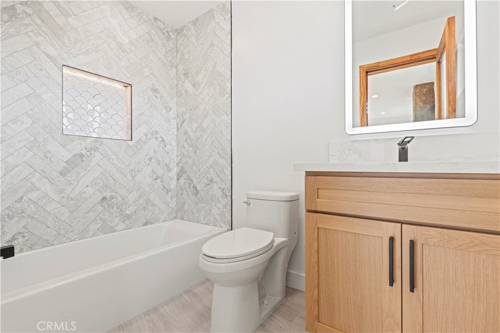 Los Angeles, California, 90046, United States, 3 Bedrooms Bedrooms, ,4 BathroomsBathrooms,Residential,Active,1862862