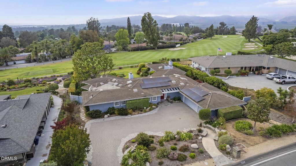 Camarillo, California, 93010, United States, 4 Bedrooms Bedrooms, ,4 BathroomsBathrooms,Residential,Active,1853313