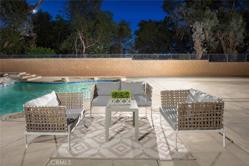 Arcadia, California, 91007, United States, 5 Bedrooms Bedrooms, ,6 BathroomsBathrooms,Residential,Active,1941105