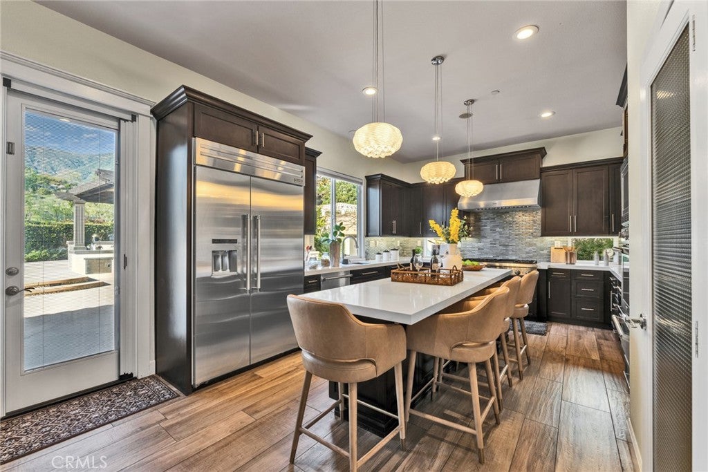 Claremont, California, 91711, United States, 5 Bedrooms Bedrooms, ,4 BathroomsBathrooms,Residential,Active,2010578