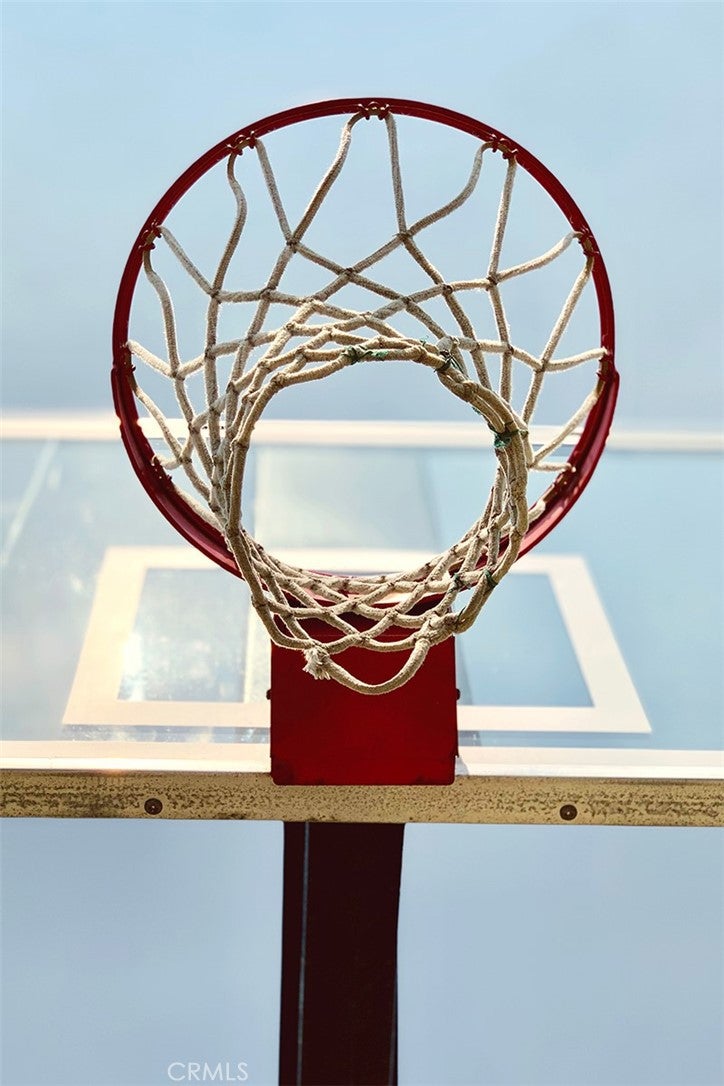 Irvine, California, 92620, United States, 4 Bedrooms Bedrooms, ,4 BathroomsBathrooms,Residential,Active,1986877