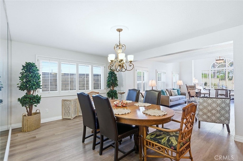 Seal Beach, California, 90740, United States, 4 Bedrooms Bedrooms, ,3 BathroomsBathrooms,Residential,Active,2010555