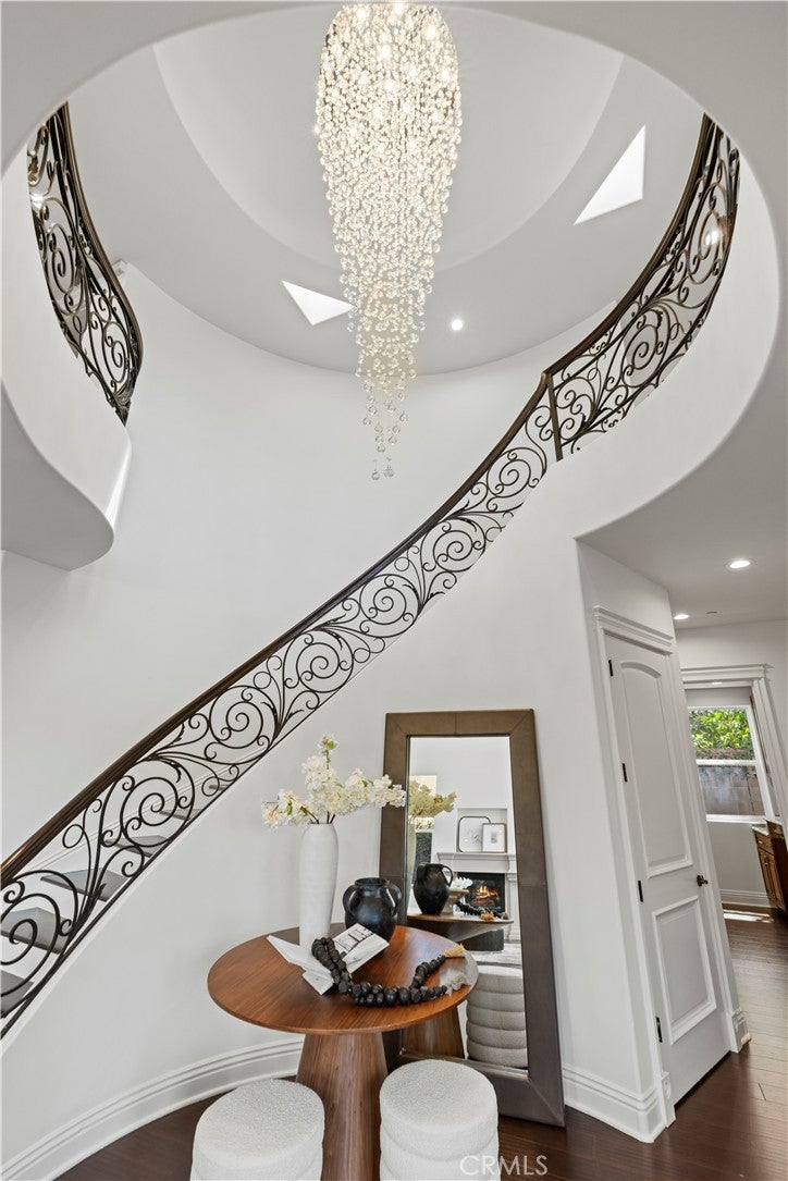 Encino, California, 91436, United States, 7 Bedrooms Bedrooms, ,7 BathroomsBathrooms,Residential,Active,1922652