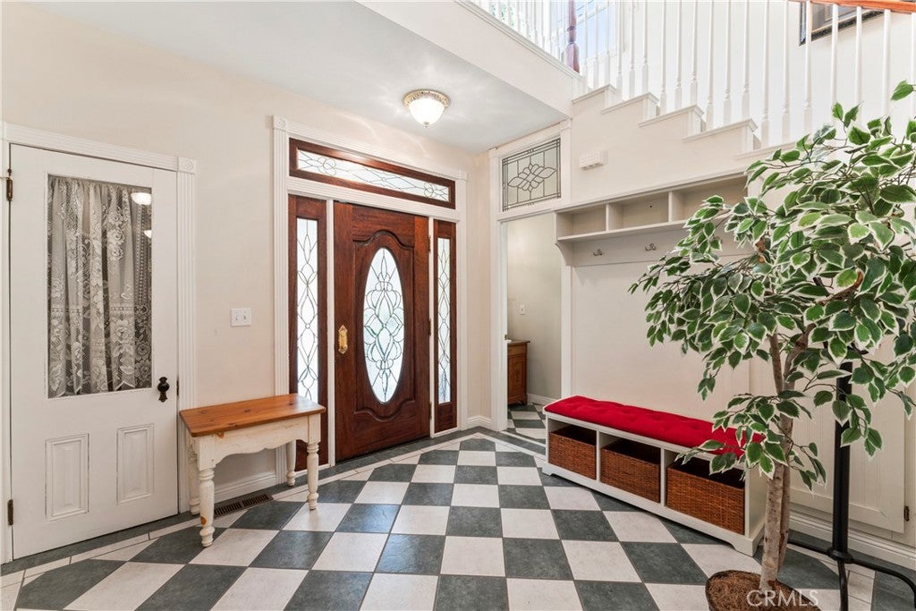 Lake Arrowhead, California, 92352, United States, 4 Bedrooms Bedrooms, ,4 BathroomsBathrooms,Residential,Active,2007295