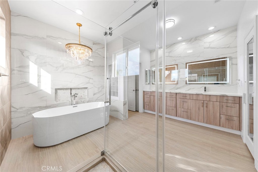 Chino Hills, California, 91709, United States, 5 Bedrooms Bedrooms, ,6 BathroomsBathrooms,Residential,Active,1986872