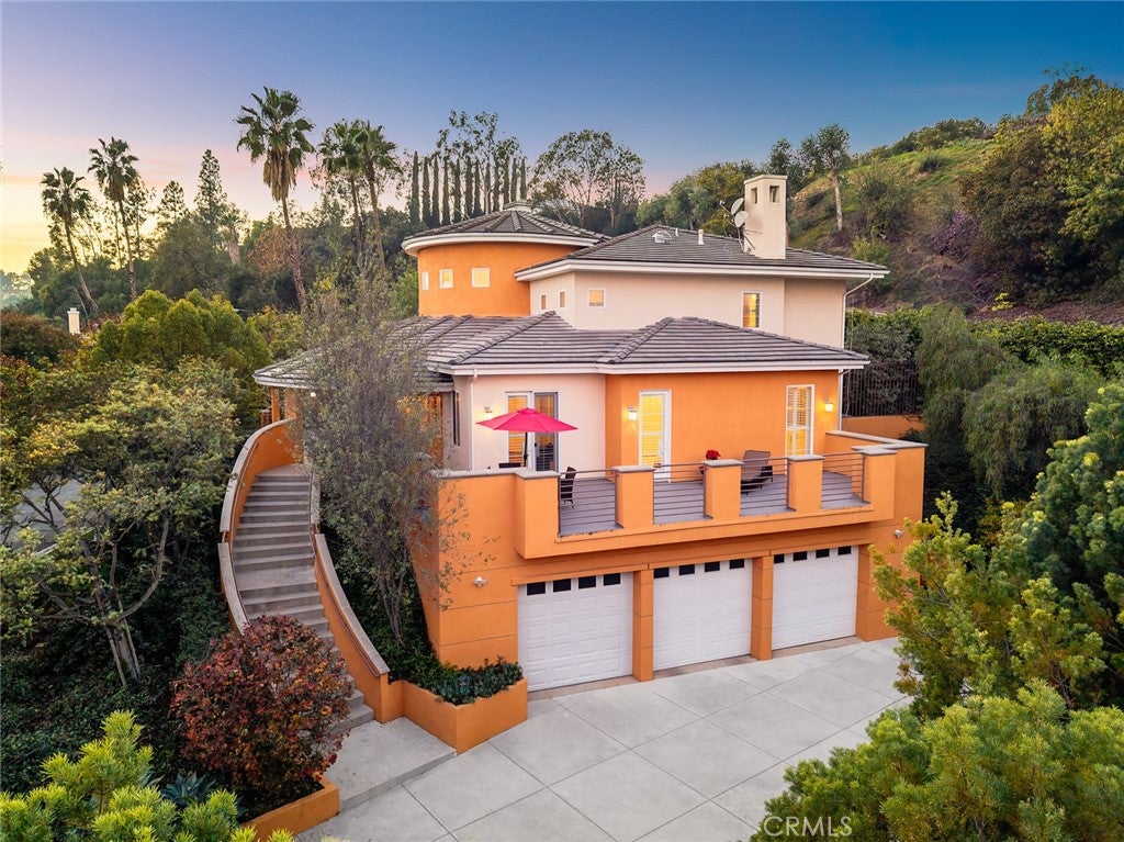 South Pasadena, California, 91030, United States, 4 Bedrooms Bedrooms, ,5 BathroomsBathrooms,Residential,Active,1968417