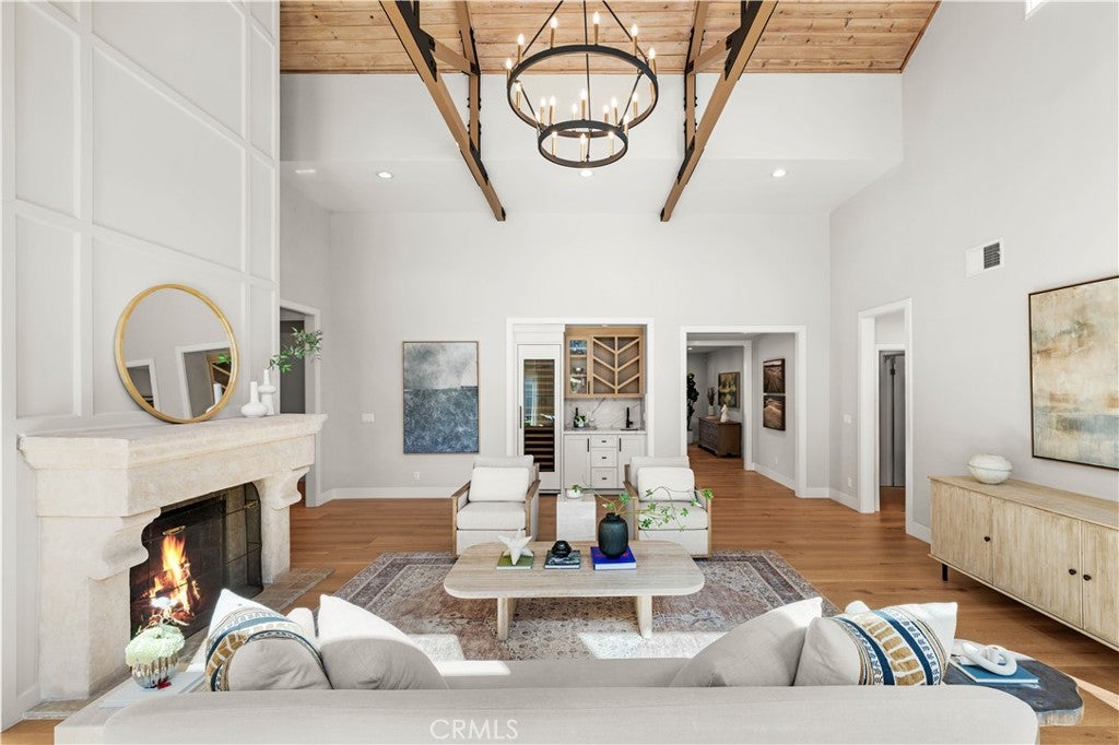 Pasadena, California, 91107, United States, 5 Bedrooms Bedrooms, ,6 BathroomsBathrooms,Residential,Active,1941367