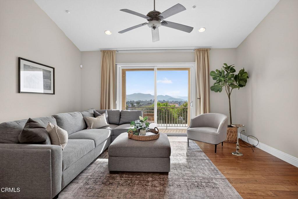 Camarillo, California, 93012, United States, 5 Bedrooms Bedrooms, ,6 BathroomsBathrooms,Residential,Active,2006970