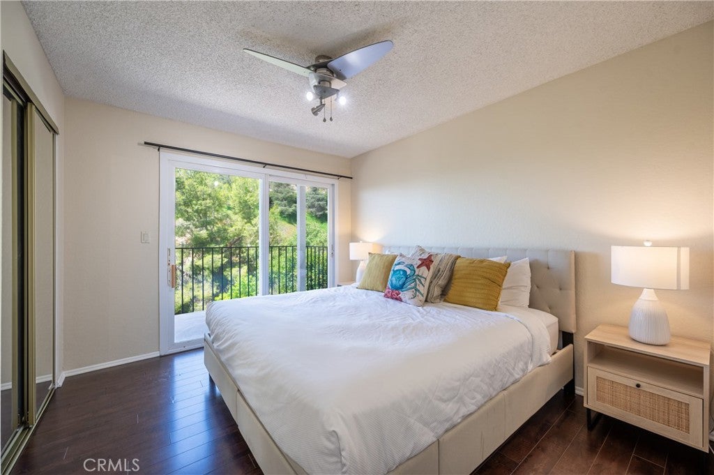 Burbank, California, 91501, United States, 5 Bedrooms Bedrooms, ,5 BathroomsBathrooms,Residential,Active,1943797