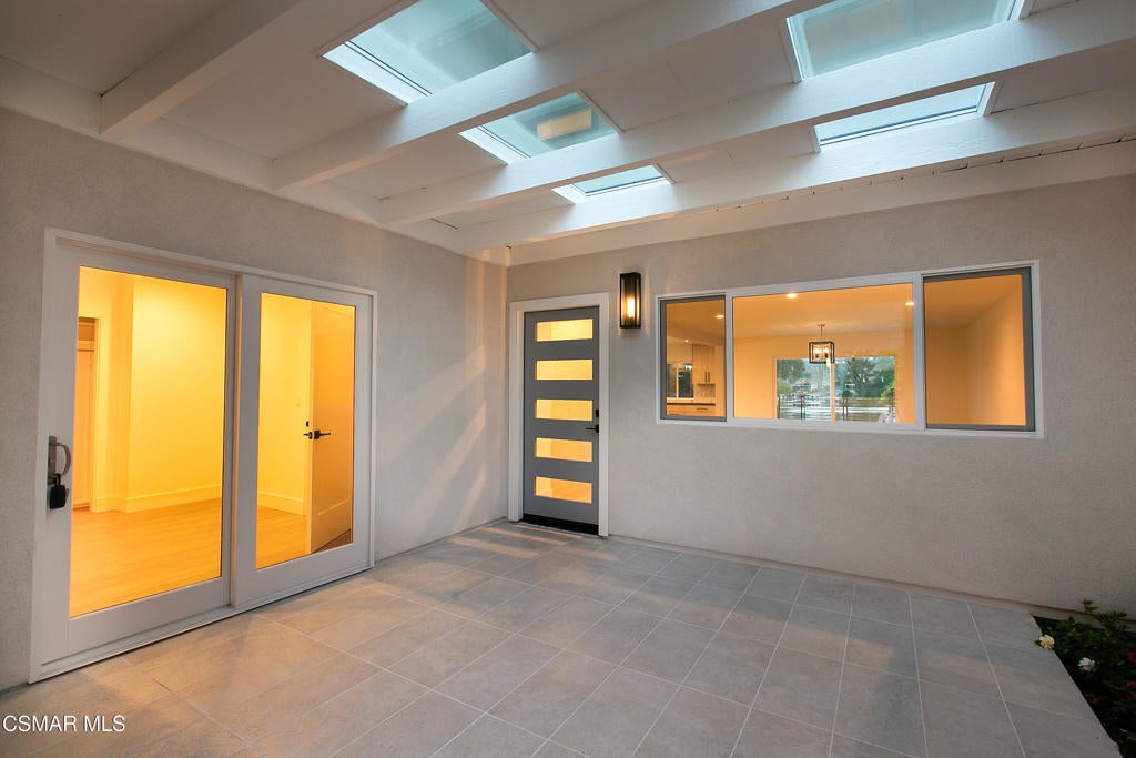 Westlake Village, California, 91361, United States, 3 Bedrooms Bedrooms, ,3 BathroomsBathrooms,Residential,Active,2031761