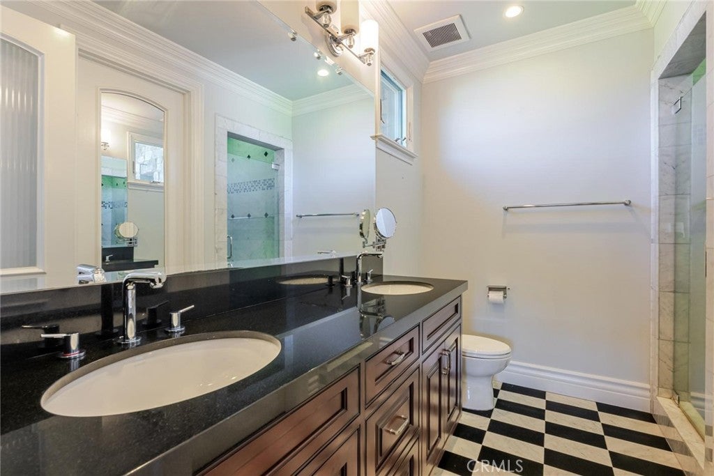 Valencia, California, 91381, United States, 7 Bedrooms Bedrooms, ,10 BathroomsBathrooms,Residential,Active,1959930