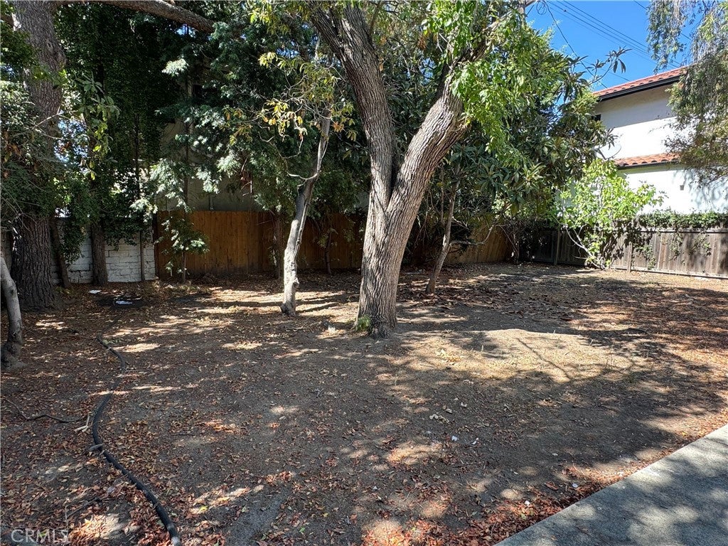 Los Angeles, California, 90036, United States, 5 Bedrooms Bedrooms, ,4 BathroomsBathrooms,Residential,Active,1952991