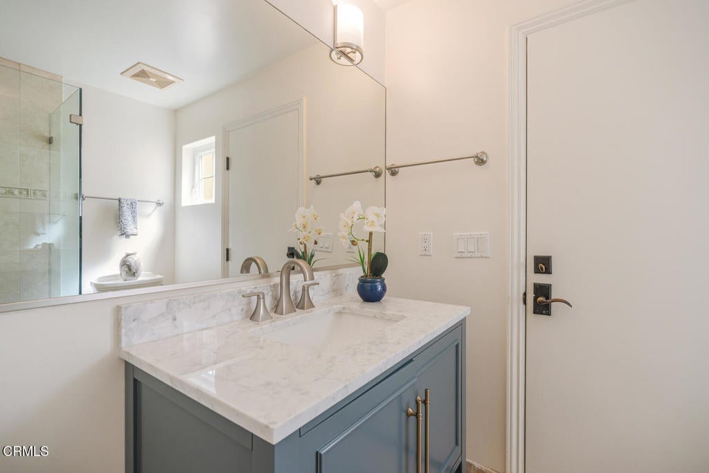 Oxnard, California, 93035, United States, 5 Bedrooms Bedrooms, ,6 BathroomsBathrooms,Residential,Contingent,1973330