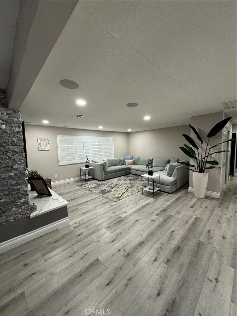 Corona, California, 92882, United States, ,3 BathroomsBathrooms,Residential,Active,1726827