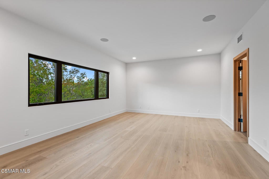 Westlake Village, California, 91362, United States, 5 Bedrooms Bedrooms, ,7 BathroomsBathrooms,Residential,Active,1985560