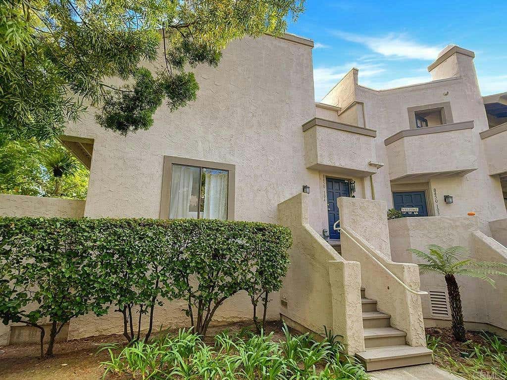 8450 VIA SONOMA UNIT 104, LA JOLLA, CA 92037, photo 1 of 25