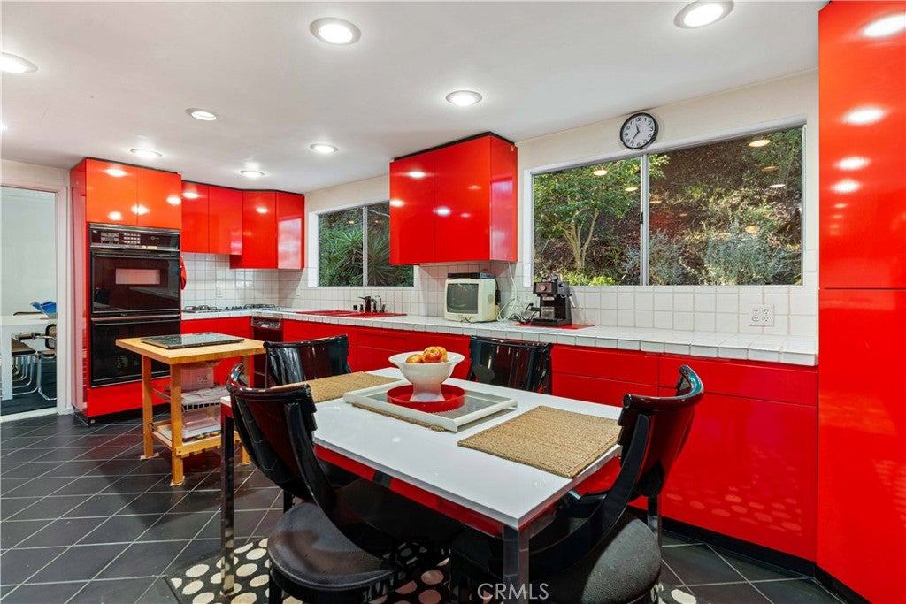 Studio City, California, 91604, United States, 5 Bedrooms Bedrooms, ,4 BathroomsBathrooms,Residential,Active,2006964