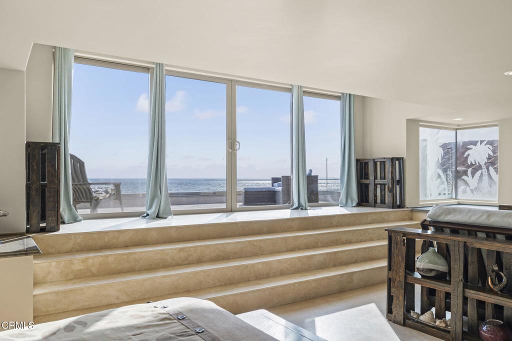 Oxnard, California, 93035, United States, 4 Bedrooms Bedrooms, ,3 BathroomsBathrooms,Residential,Active,1880193