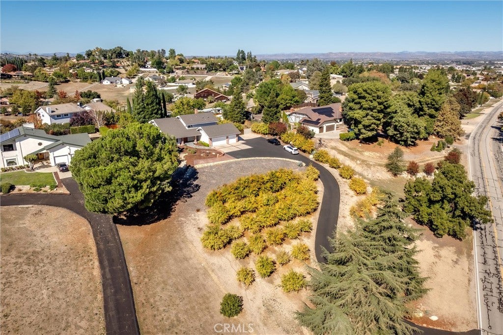 Paso Robles, California, 93446, United States, 4 Bedrooms Bedrooms, ,3 BathroomsBathrooms,Residential,Active,1973344