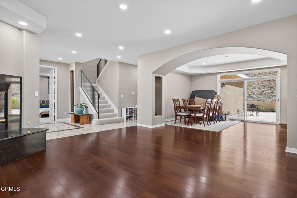Camarillo, California, 93010, United States, 4 Bedrooms Bedrooms, ,4 BathroomsBathrooms,Residential,Active,1945047