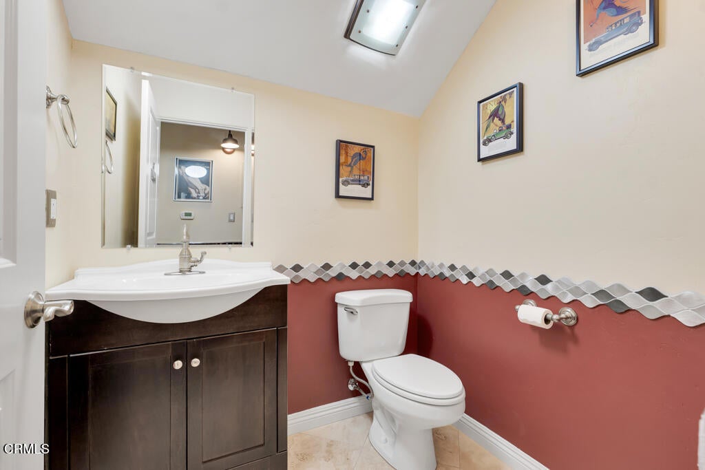 Camarillo, California, 93010, United States, 4 Bedrooms Bedrooms, ,6 BathroomsBathrooms,Residential,Active,1987228