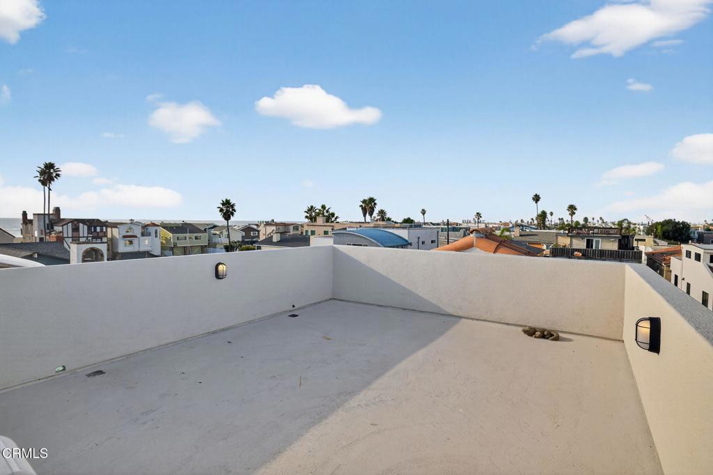 Oxnard, California, 93035, United States, 3 Bedrooms Bedrooms, ,3 BathroomsBathrooms,Residential,Active,2001363