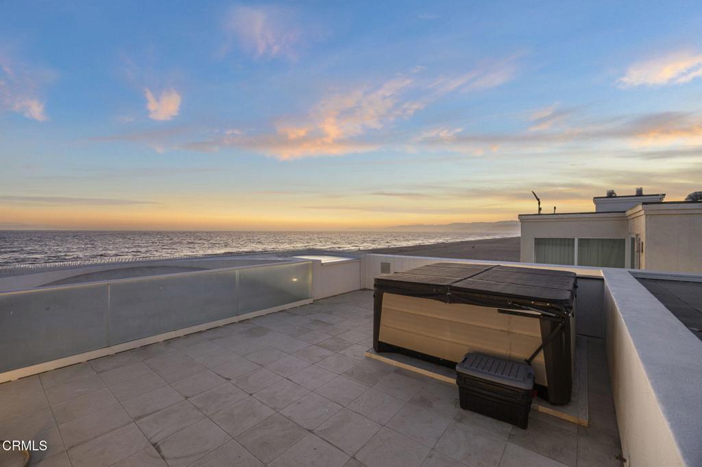 Oxnard, California, 93035, United States, 4 Bedrooms Bedrooms, ,5 BathroomsBathrooms,Residential,Active,1904736