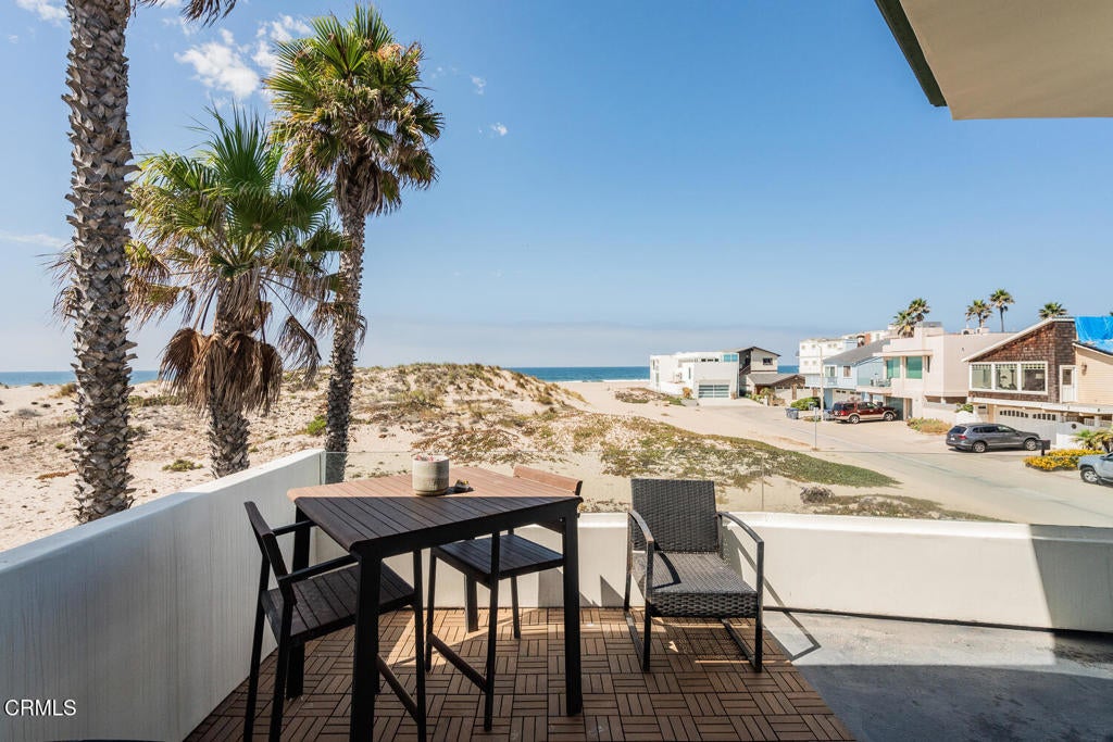 Oxnard, California, 93035, United States, 5 Bedrooms Bedrooms, ,6 BathroomsBathrooms,Residential,Contingent,1973330