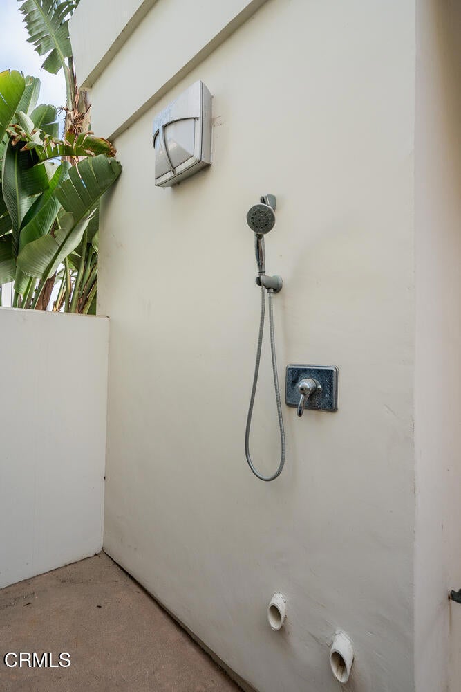 Oxnard, California, 93035, United States, 3 Bedrooms Bedrooms, ,4 BathroomsBathrooms,Residential,Active,1880199