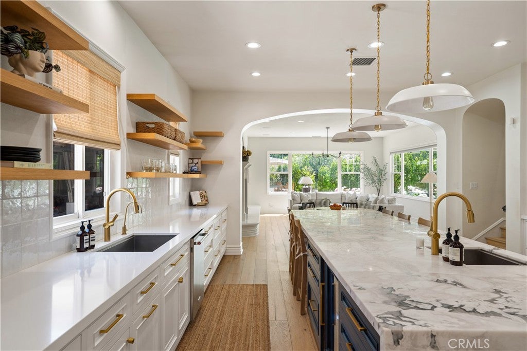 Canyon Country, California, 91387, United States, 4 Bedrooms Bedrooms, ,5 BathroomsBathrooms,Residential,Active,1953690