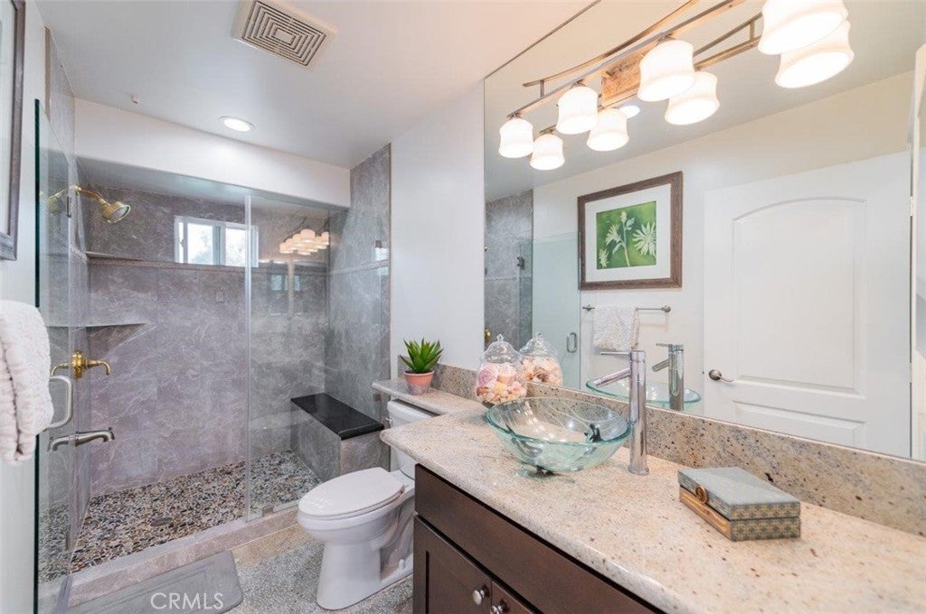 Pasadena, California, 91107, United States, 6 Bedrooms Bedrooms, ,5 BathroomsBathrooms,Residential,Active,1914920