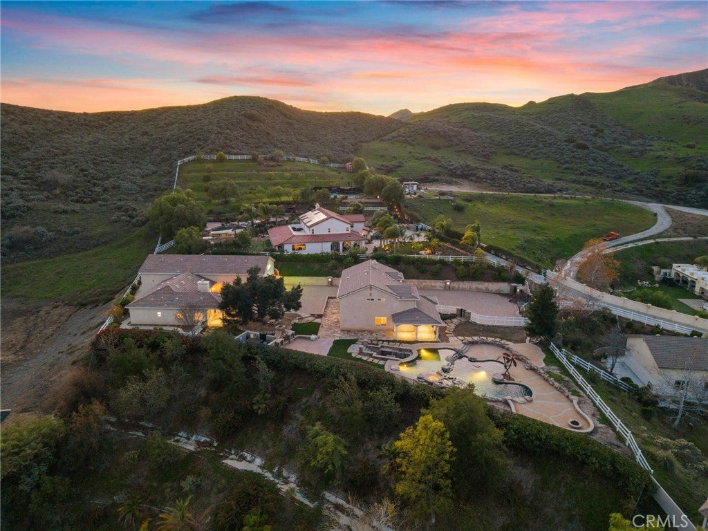 Castaic, California, 91384, United States, 6 Bedrooms Bedrooms, ,6 BathroomsBathrooms,Residential,Active,2009152