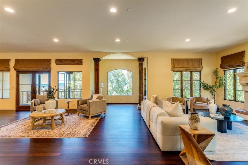 San Luis Obispo, California, 93401, United States, 5 Bedrooms Bedrooms, ,5 BathroomsBathrooms,Residential,Active,1943782