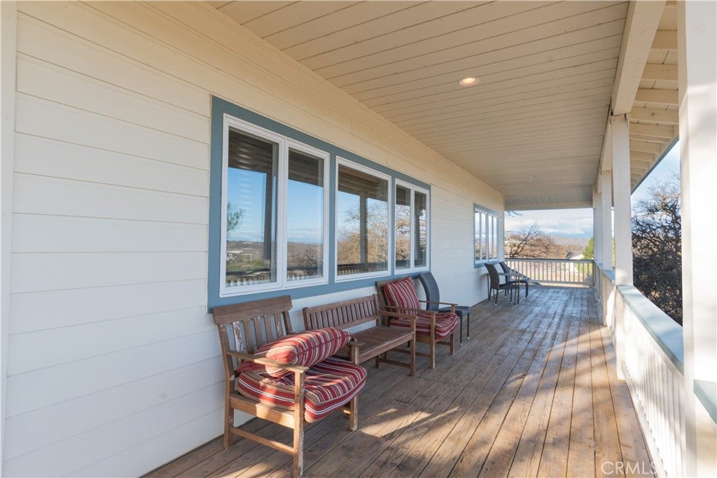 Paso Robles, California, 93446, United States, 5 Bedrooms Bedrooms, ,6 BathroomsBathrooms,Residential,Active,1821961