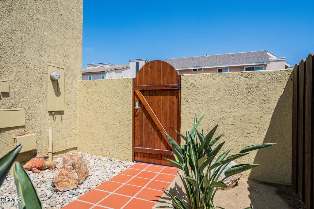 Oxnard, California, 93035, United States, 5 Bedrooms Bedrooms, ,4 BathroomsBathrooms,Residential,Active,1899886