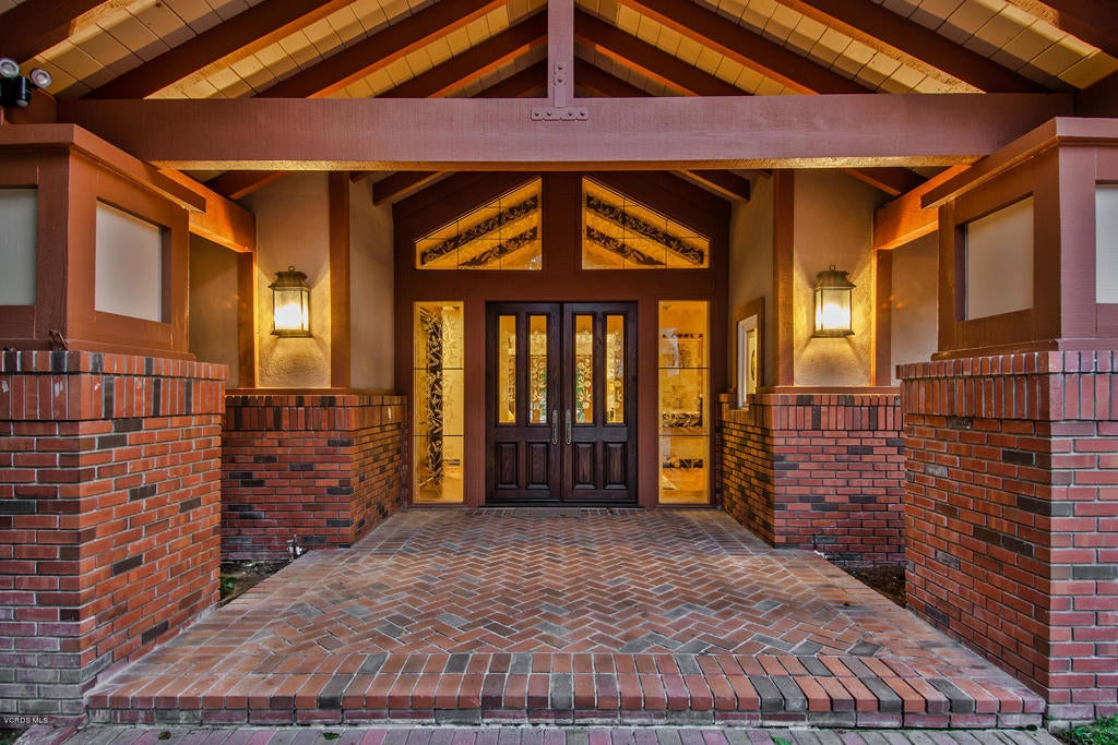 Agoura Hills, California, 91301, United States, 5 Bedrooms Bedrooms, ,5 BathroomsBathrooms,Residential,Active,2012898