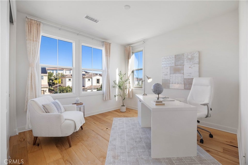 Carlsbad, California, 92010, United States, 4 Bedrooms Bedrooms, ,5 BathroomsBathrooms,Residential,Active,2014609