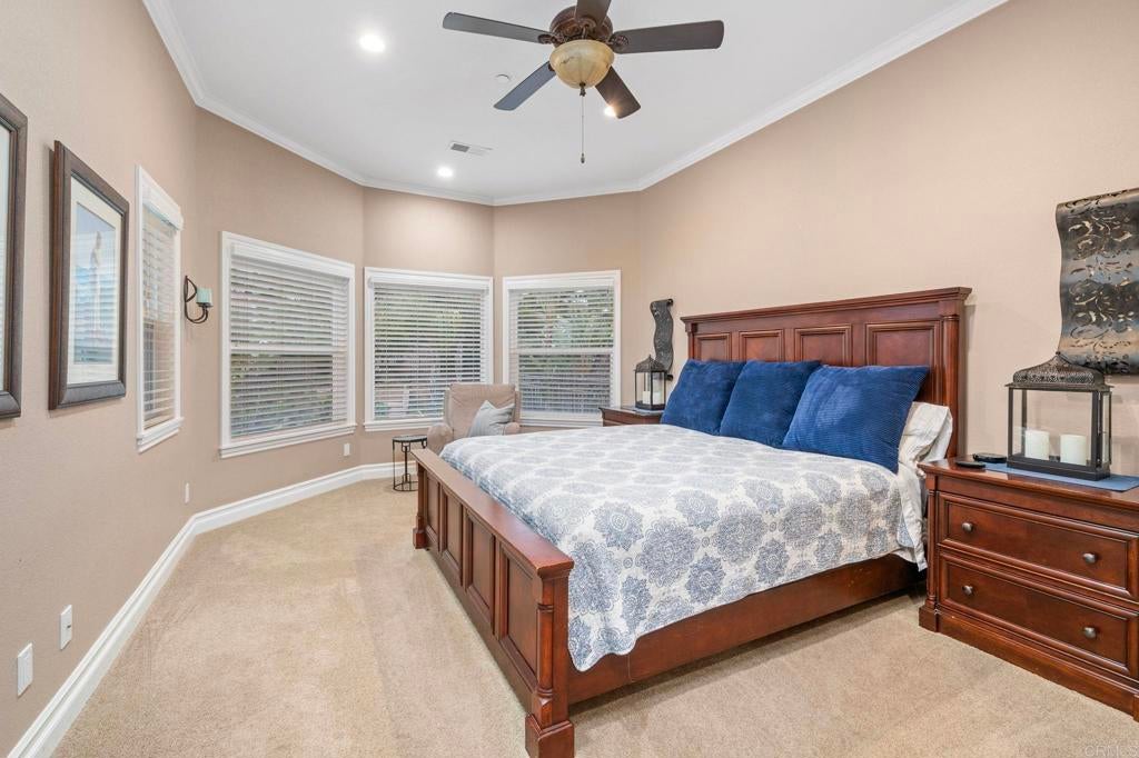 Escondido, California, 92025, United States, 5 Bedrooms Bedrooms, ,4 BathroomsBathrooms,Residential,Active,1969680