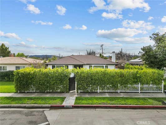 19460 VICTORY BLVD, RESEDA, CA 91335 - Image 1