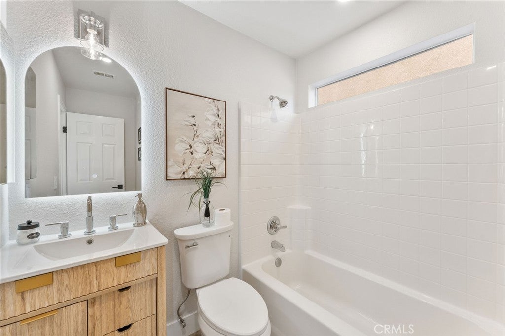 Rancho Santa Margarita, California, 92688, United States, 6 Bedrooms Bedrooms, ,3 BathroomsBathrooms,Residential,Active,2010204