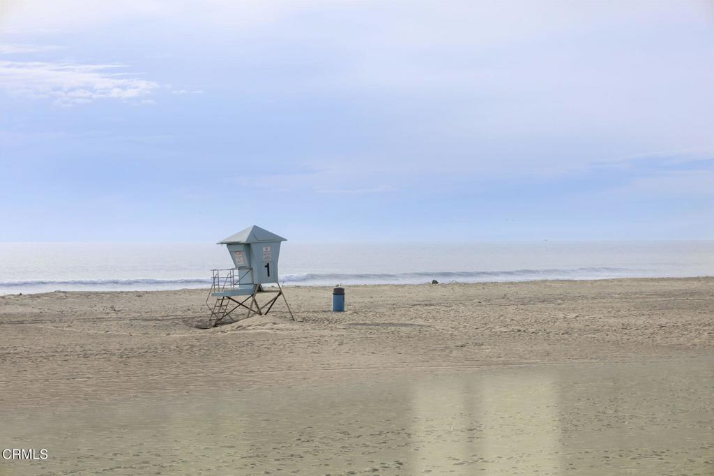 Oxnard, California, 93035, United States, 3 Bedrooms Bedrooms, ,4 BathroomsBathrooms,Residential,Active,1905342