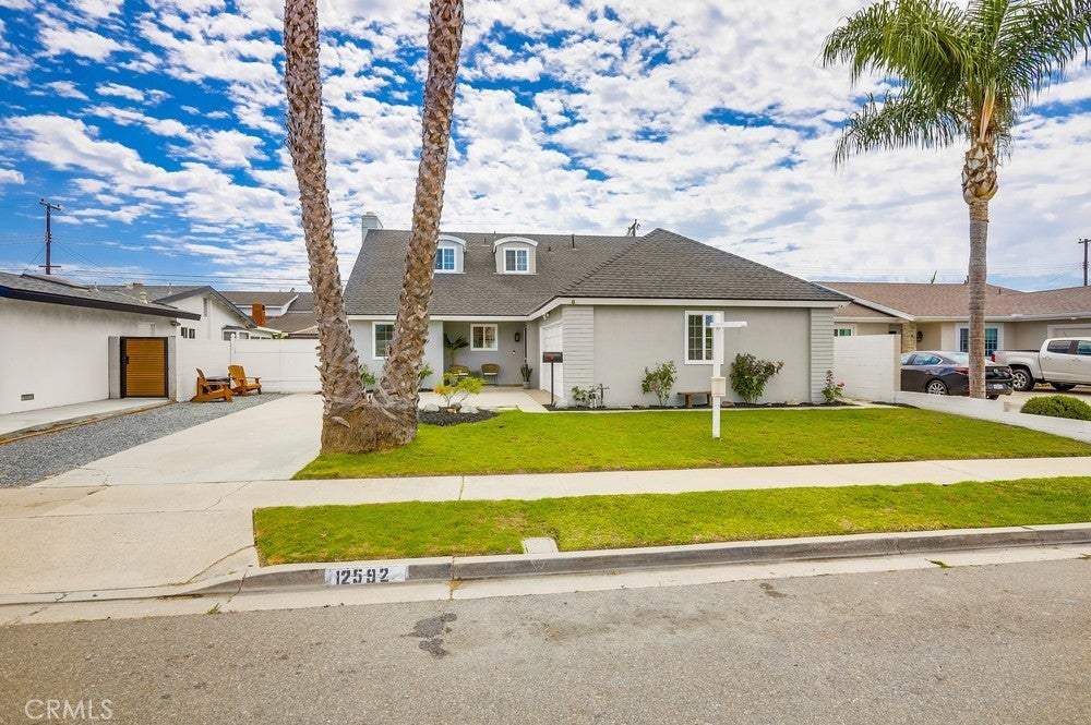 Garden Grove, California, 92845, United States, 5 Bedrooms Bedrooms, ,2 BathroomsBathrooms,Residential,Active,1927673